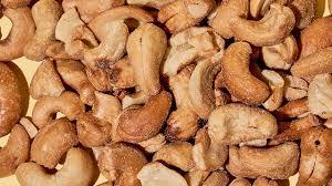 Castanha de caju tradicional  com sal 100 grs